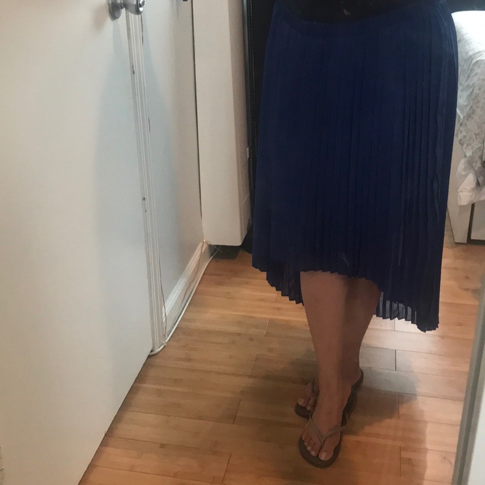 Brand new MK asymmetrical pleated